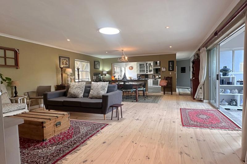 To Let 3 Bedroom Property for Rent in Van Riebeeckstrand Western Cape